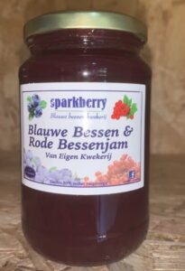 Blauwe bes rode bes jam
